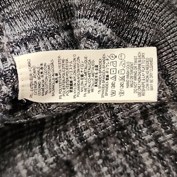 Free People‎ Metallic Silver Balloon Sleeve V Neck Sweater Size Small - Picture 9 of 10